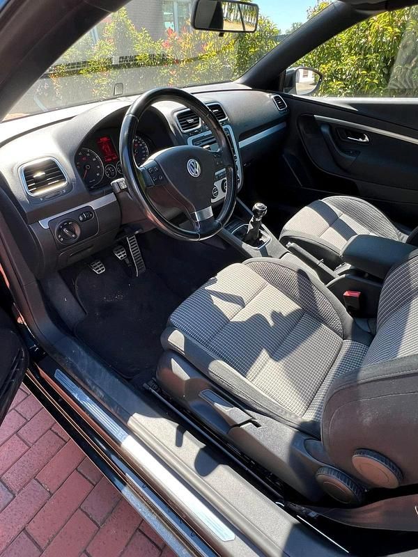 Gebraucht VW Eos 122 PS (89 kW) 2009 Schwarz Cabrio