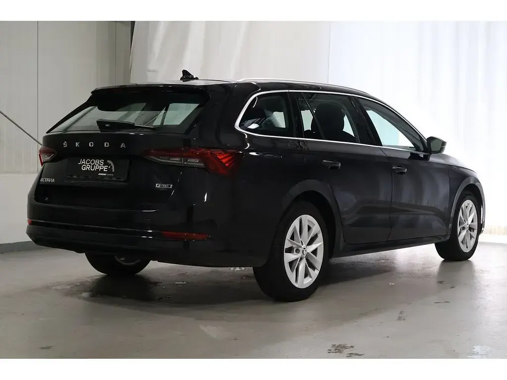 Gebraucht Skoda Octavia Style 150 PS (110 kW) 2024 Schwarz Kombi