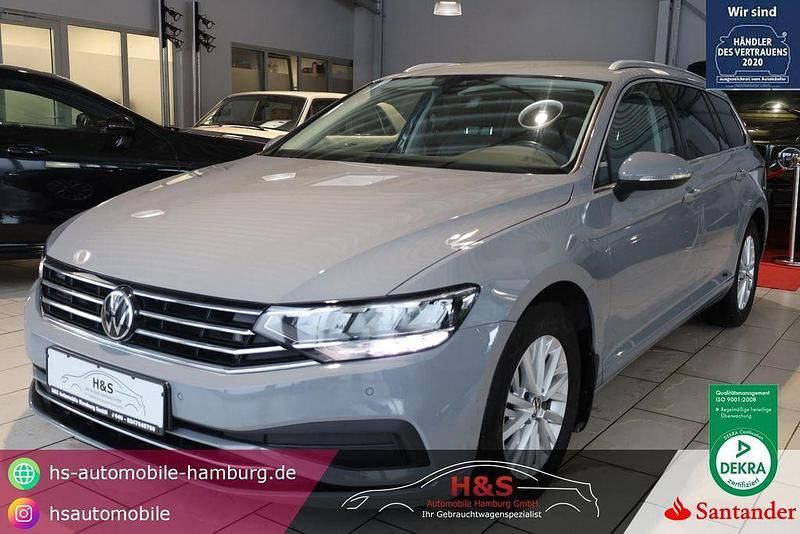 Mondsteingrau Gebraucht 2023 VW Passat Business Kombi | 27.380 € (Etwas zu teuer) - Bild 1/4