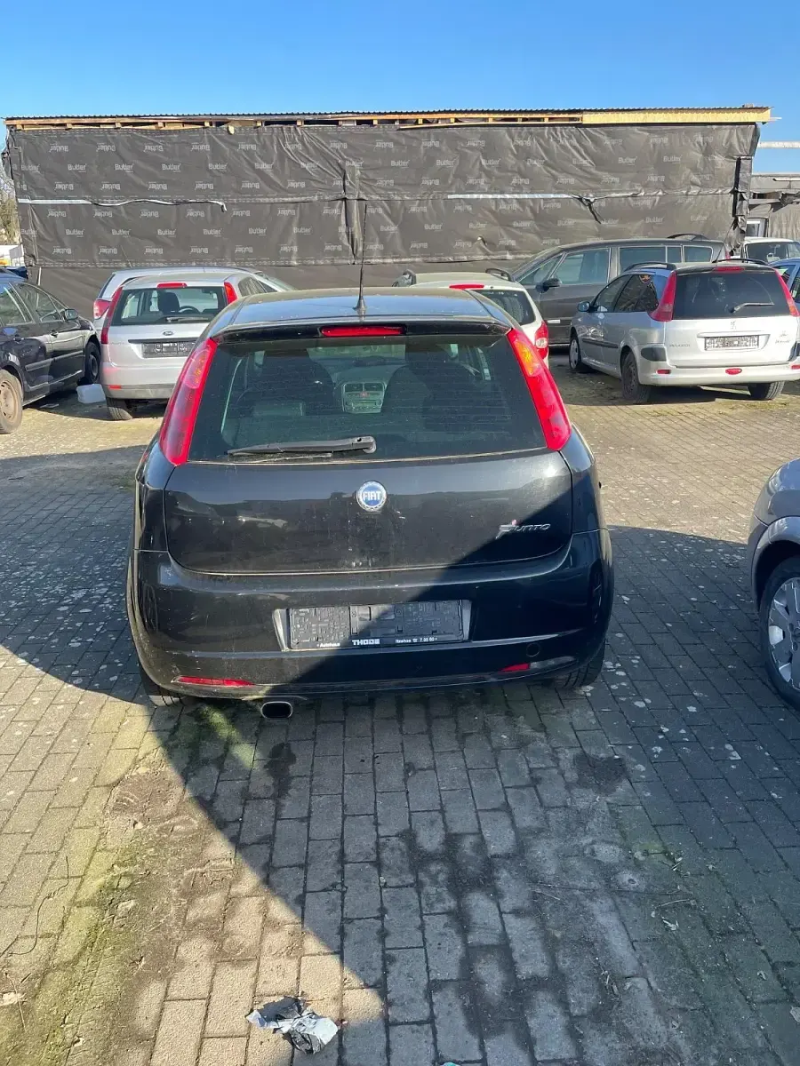 Gebraucht Fiat Punto 95 PS (69 kW) 2007 Schwarz Kleinwagen