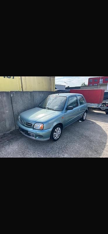 Blau Gebraucht 2002 Nissan Micra Kleinwagen | 2.200 € (Etwas zu teuer) - Bild 1/4