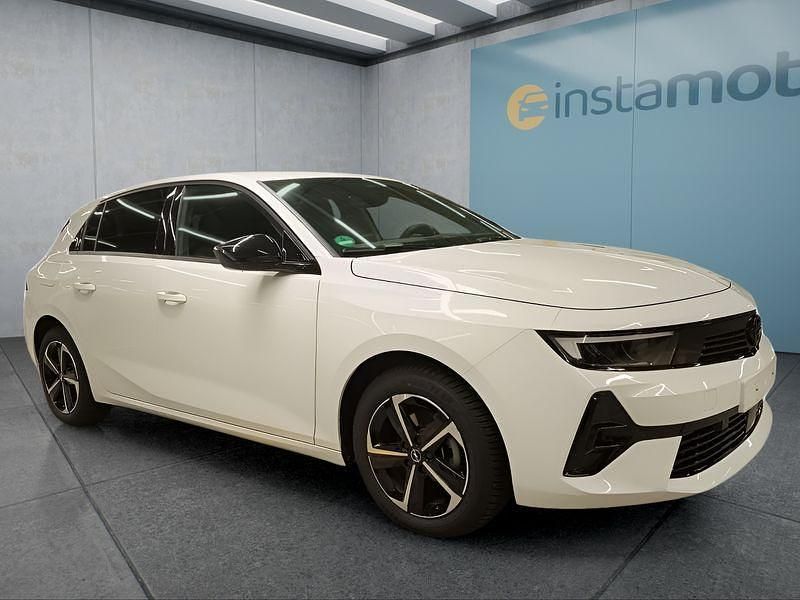 Gebraucht Opel Astra 131 PS (96 kW) 2025 Weiß Limousine