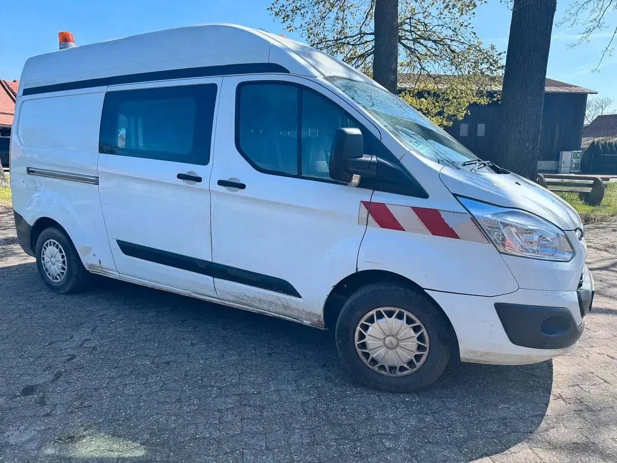 Gebraucht Ford Transit Custom 101 PS (74 kW) 2014 Weiß Van / Kleinbus