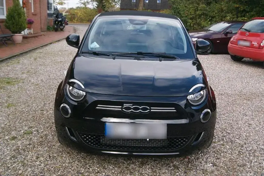 Gebraucht Fiat 500e Icon 83 kW (114 PS) 2022 Schwarz Cabrio