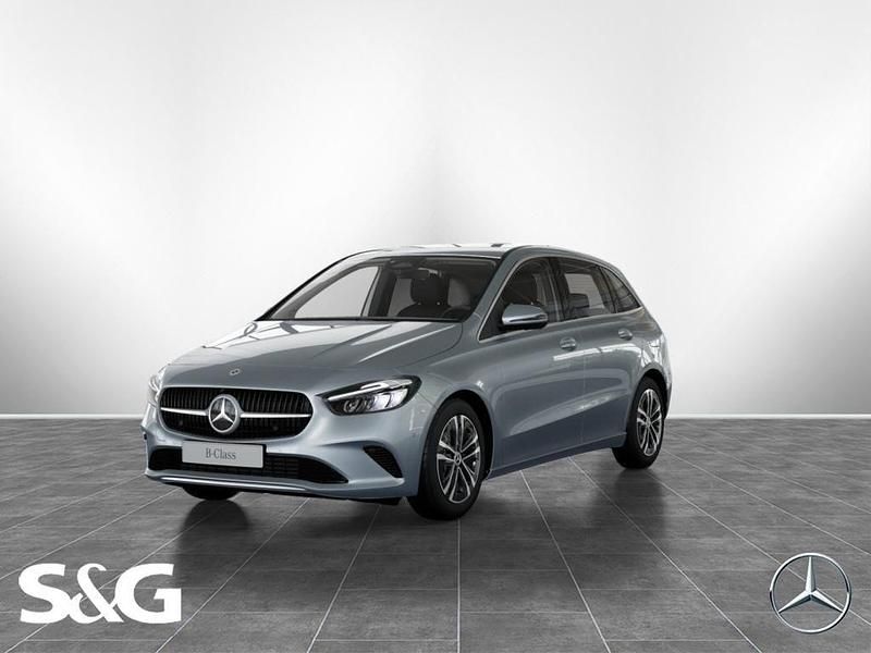 Metalliclack hightechsilber Gebraucht 2024 Mercedes B180 Progressive Van / Kleinbus | 31.977 € (Guter Preis) - Bild 1/4