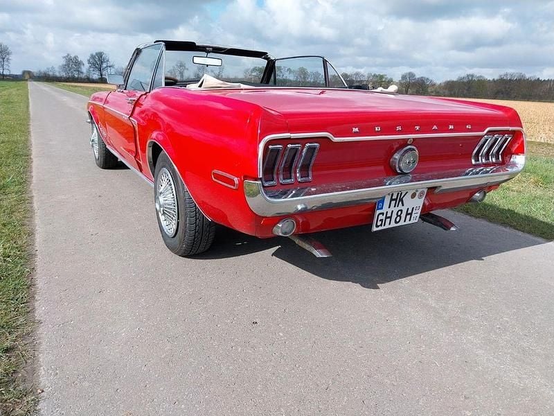 Gebraucht Ford Mustang Convertible 200 PS (147 kW) 1968 Rot Cabrio