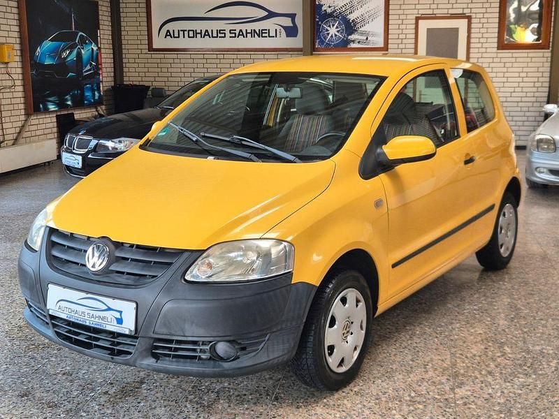 Gelb Gebraucht 2006 VW Fox Kleinwagen | 2.490 € (Teuer) - Bild 1/4