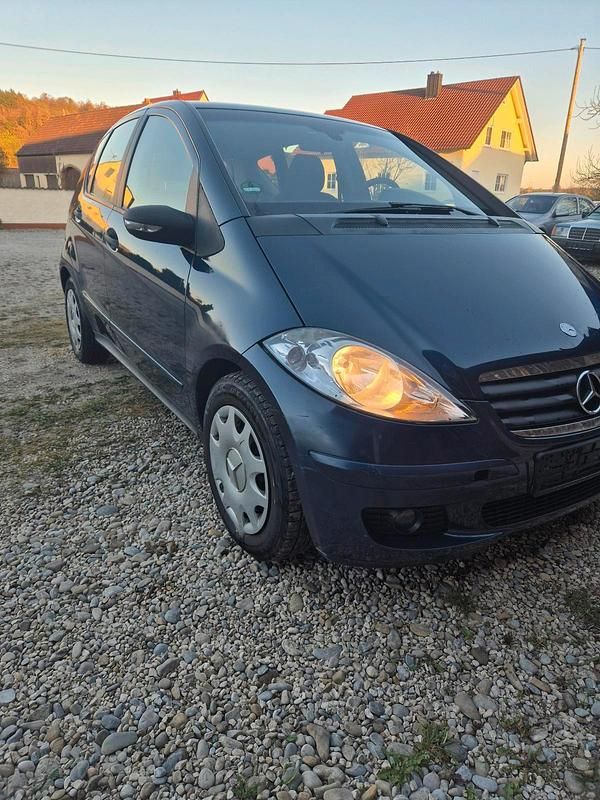 Gebraucht Mercedes A180 115 PS (84 kW) 2005 Blau Kleinwagen