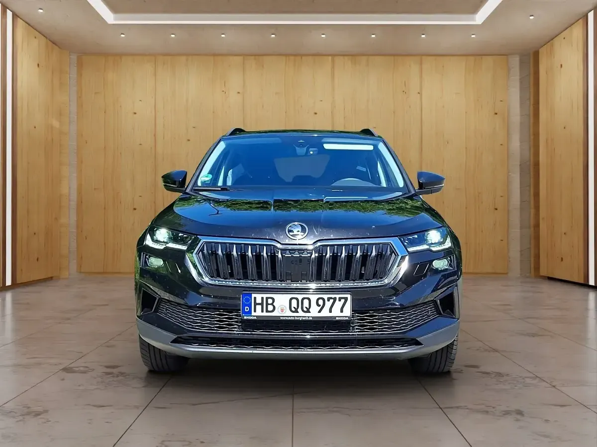 Gebraucht Skoda Karoq Tour 150 PS (110 kW) 2026 Schwarz SUV