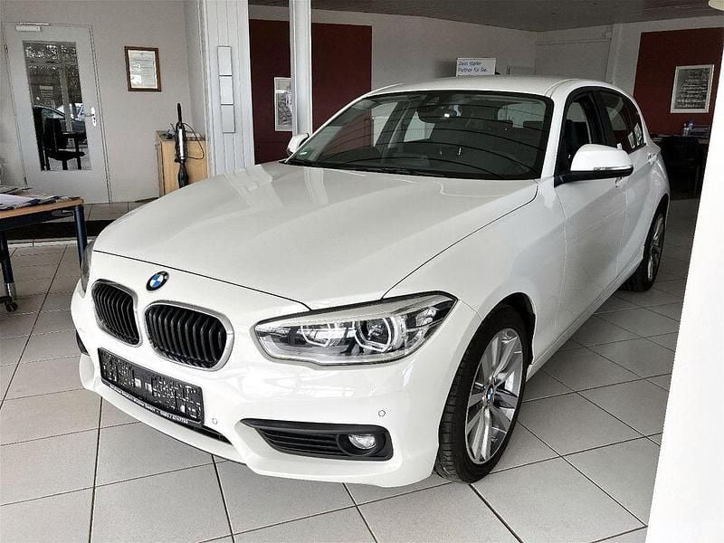 Gebraucht BMW 118 Advantage 136 PS (100 kW) 2019 Alpinweiss iii Kleinwagen