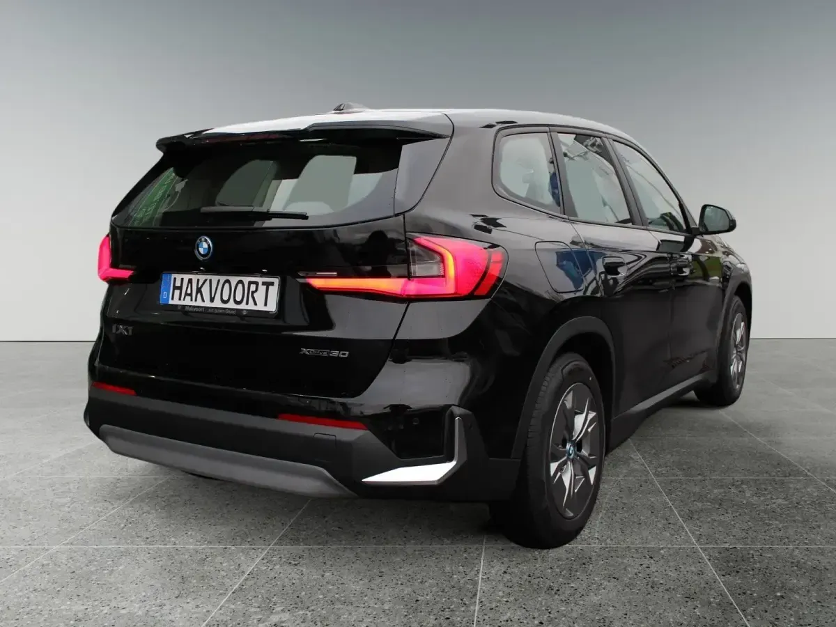 Gebraucht BMW iX1 Performance 230 kW (313 PS) 2023 Schwarz ii SUV