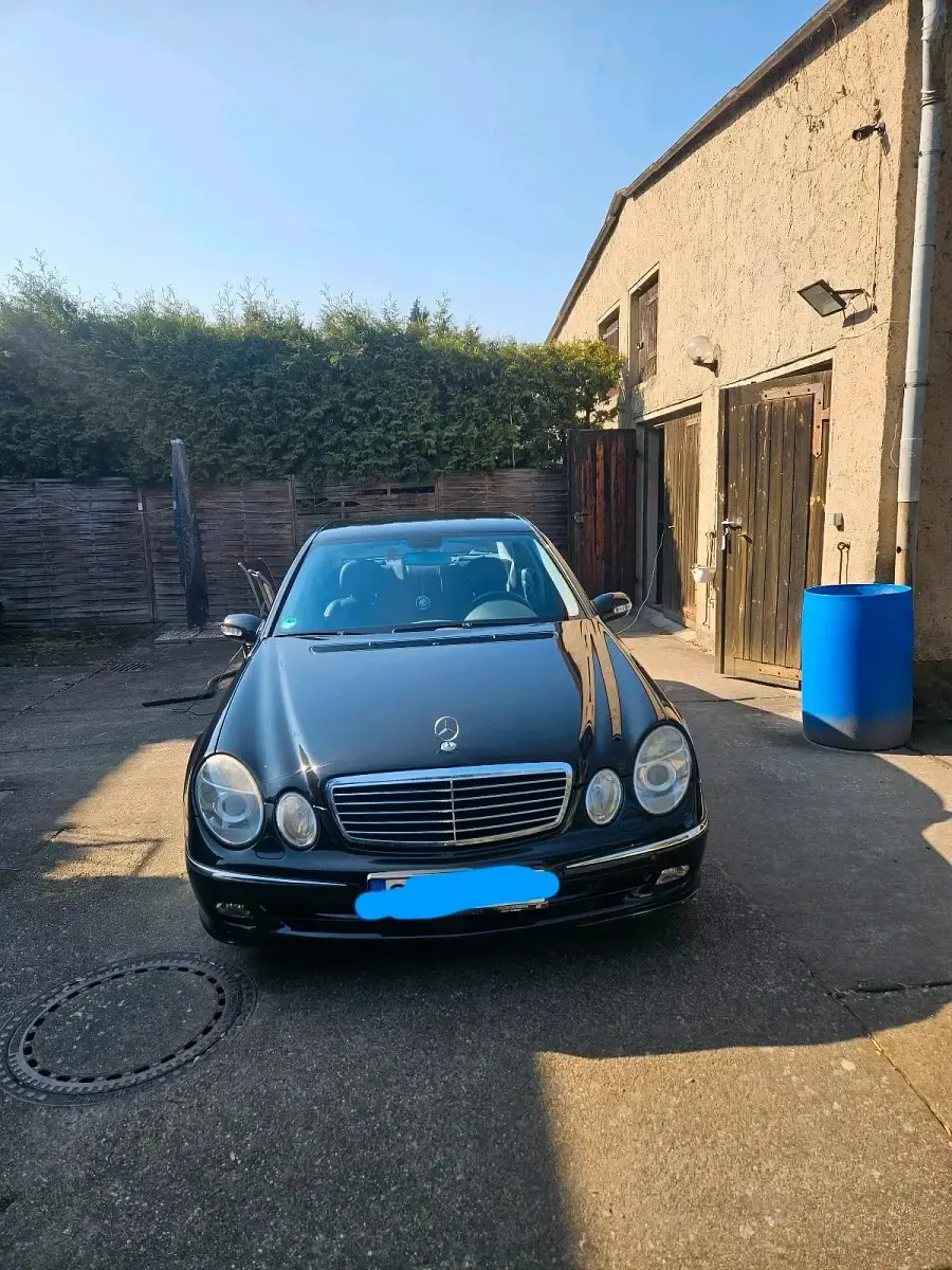 Usata Mercedes E280 190 CV (139 kW) 2005 Nero Berlina