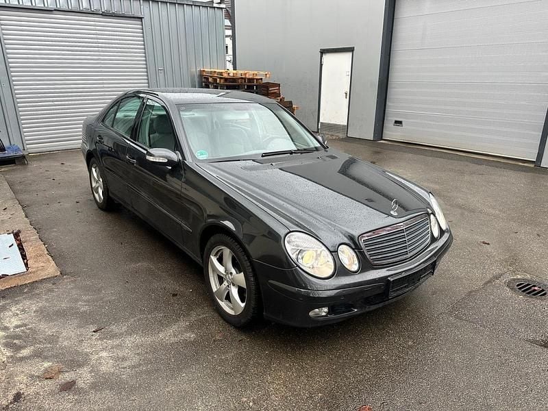 Gebraucht Mercedes E320 225 PS (165 kW) 2002 Grau Limousine