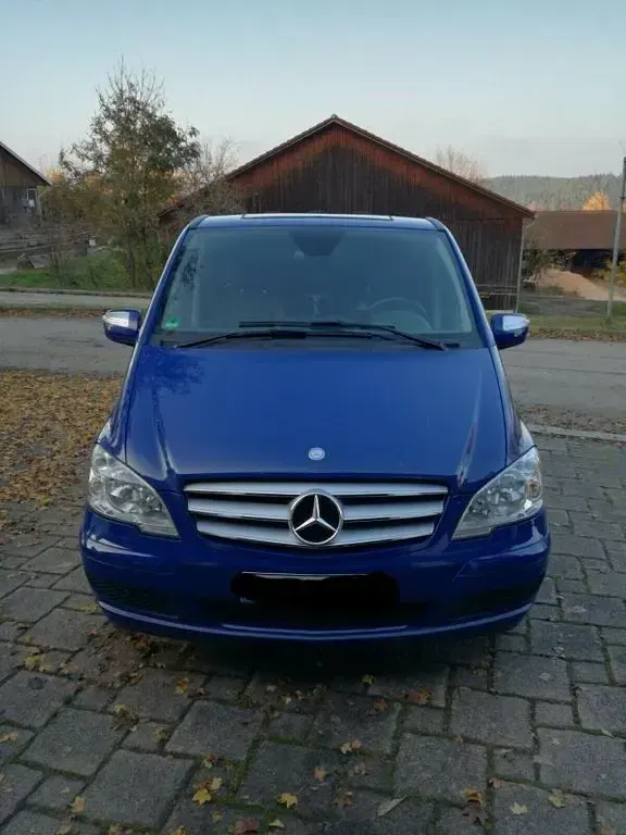 Gebraucht Mercedes Viano 224 PS (164 kW) 2013 Blau Van / Kleinbus