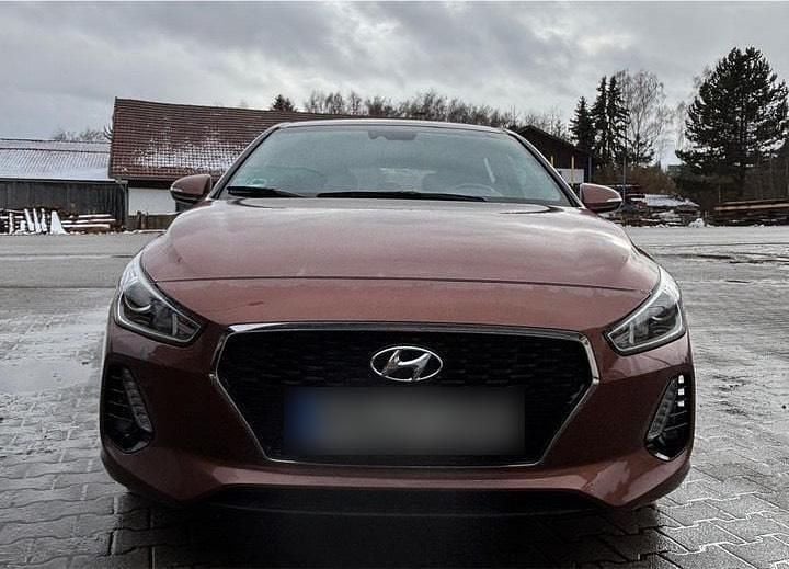 Gebraucht Hyundai i30 120 PS (88 kW) 2017 Andere farben Kombi