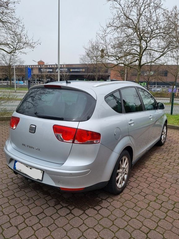 Gebraucht Seat Altea XL Copa 105 PS (77 kW) 2013 Silber Van / Kleinbus