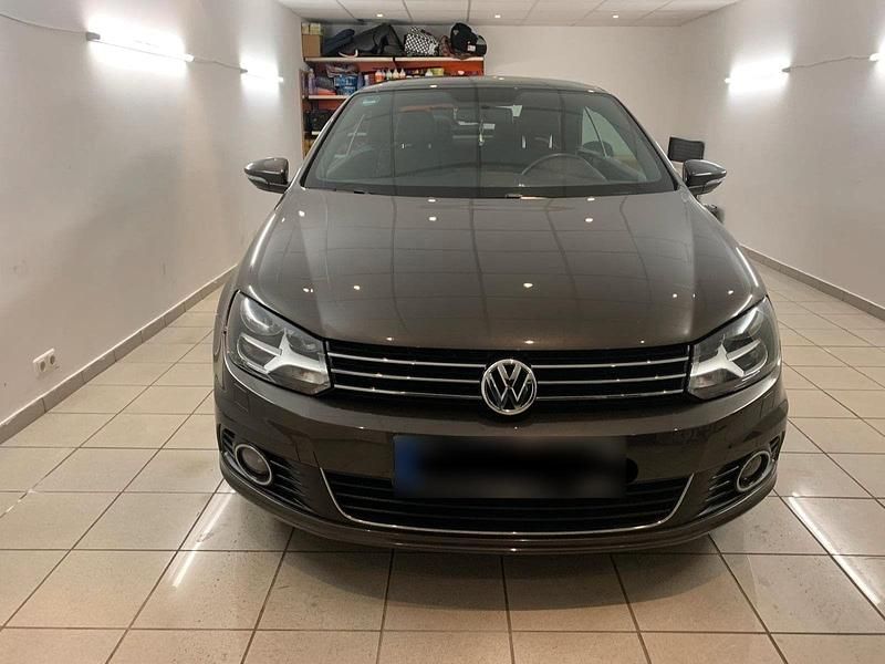 Brugt VW Eos 122 HK (89 kW) 2011 Brun Cabriolet