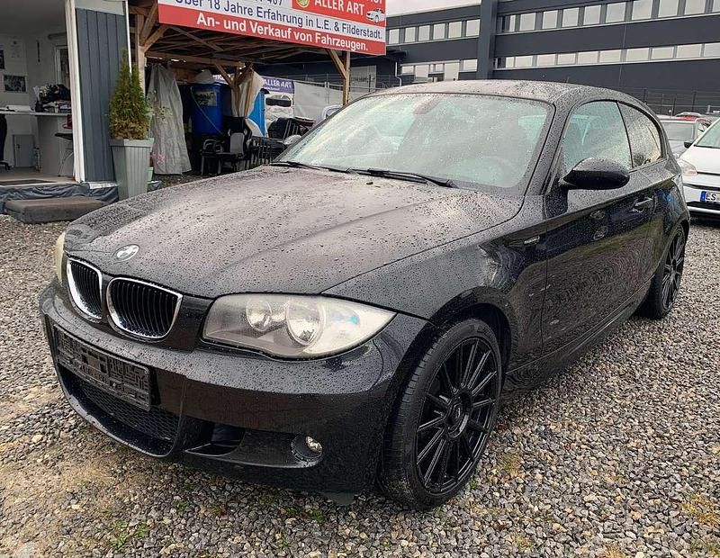 Schwarz Gebraucht 2007 BMW 118 M Sport Kleinwagen | 2.699 € (Guter Preis) - Bild 1/4