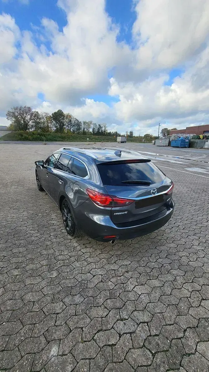 Gebraucht Mazda 6 Sports-Line 175 PS (128 kW) 2014 Grau Limousine