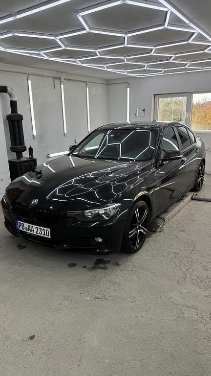 Schwarz Gebraucht 2012 BMW 316 Sport Line Limousine | 7.900 € (Fairer Preis) - Bild 1/4