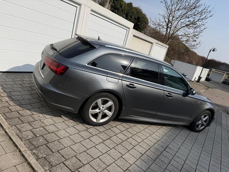 Gebraucht Audi A6 218 PS (160 kW) 2015 Grau Kombi