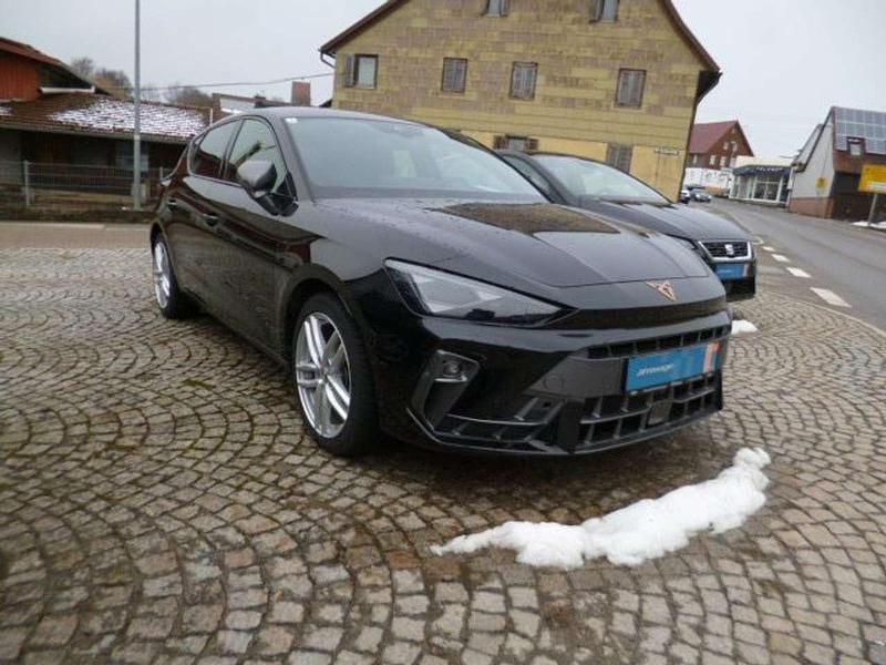 Gebraucht Cupra Leon 150 PS (110 kW) 2025 Mitternachtsschwarz Kleinwagen
