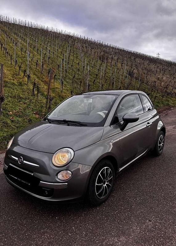 Grau Gebraucht 2013 Fiat 500 Lounge Limousine | 5.500 € (Fairer Preis) - Bild 1/4
