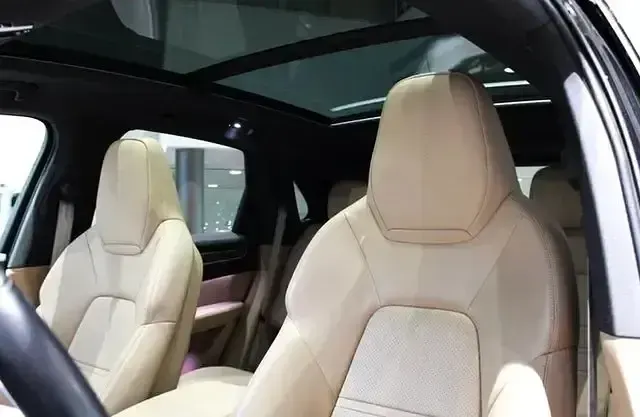 Gebraucht Porsche Cayenne Platinum Edition 462 PS (339 kW) 2022 Chromitschwarz SUV