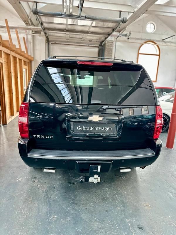 Gebraucht Chevrolet Tahoe LTZ 325 PS (239 kW) 2009 Schwarz SUV