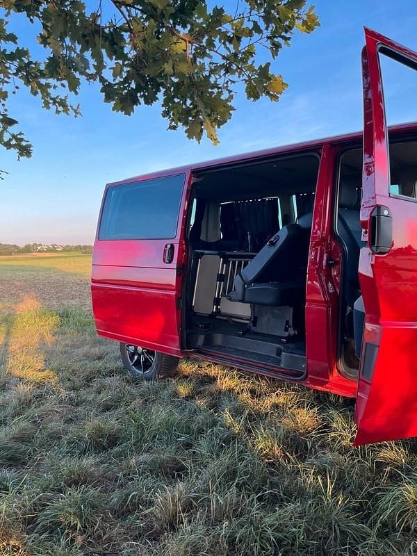 Gebraucht VW T4 102 PS (75 kW) 2001 Rot Van