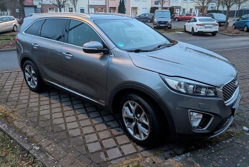 Gebraucht Kia Sorento Spirit 200 PS (147 kW) 2015 Grau SUV