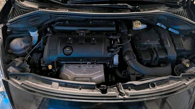 Gebraucht Peugeot 207 CC 120 PS (88 kW) 2013 Schwarz Cabrio