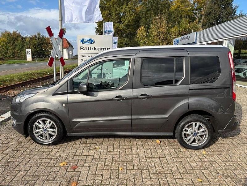 Gebraucht Ford Tourneo Connect Titanium 101 PS (74 kW) 2019 Magneticgrau (metallic) Van / Kleinbus