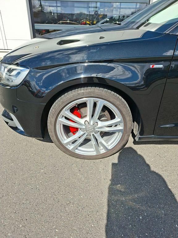 Second-hand Audi A3 S-Line 116 CP (85 kW) 2019 Negru Berlinǎ