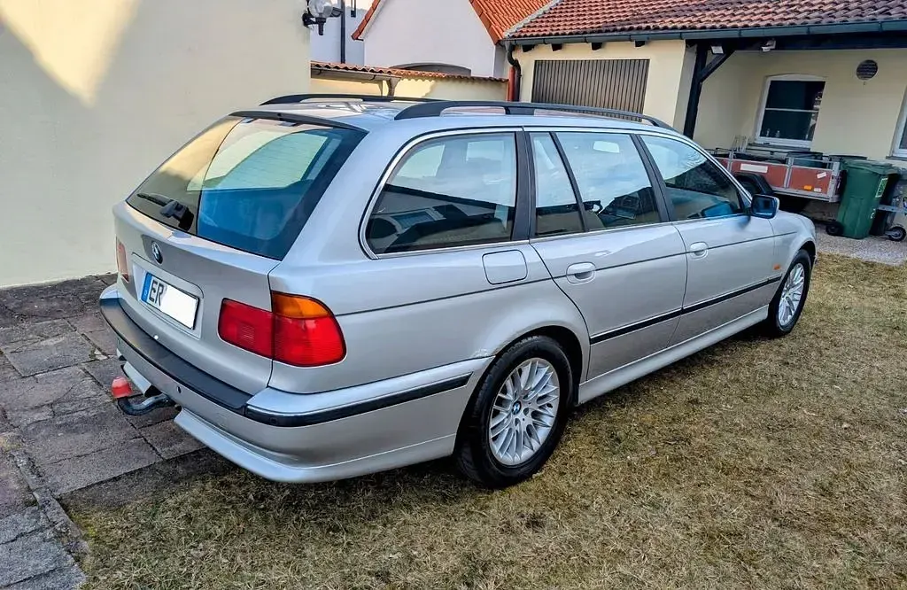 Gebraucht BMW 523 170 PS (125 kW) 1999 Silber Kombi