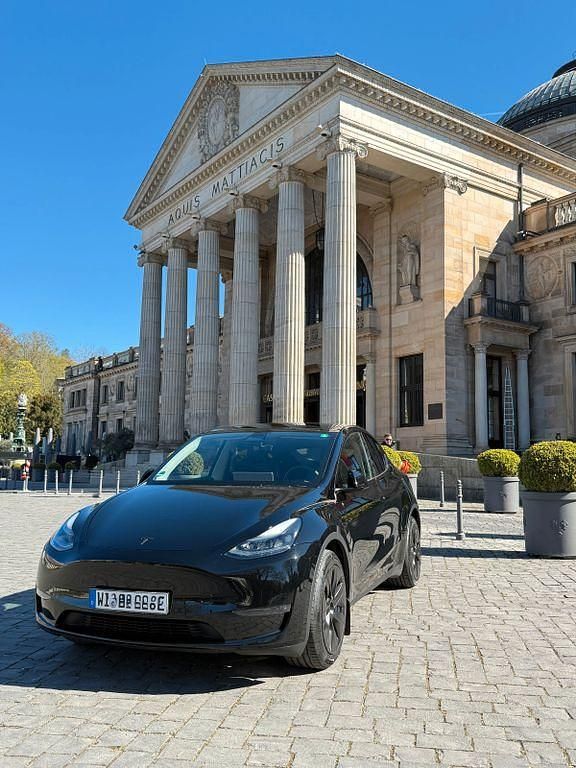 Gebraucht Tesla Model Y Long Range AWD 274 kW (373 PS) 2023 Schwarz SUV