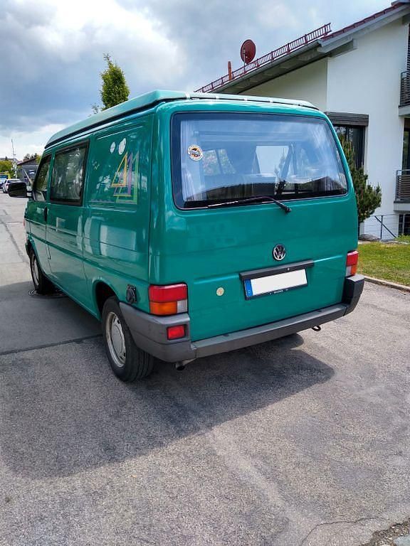 Grün Gebraucht 1995 VW T4 California Van | 16.000 € - Bild 1/4