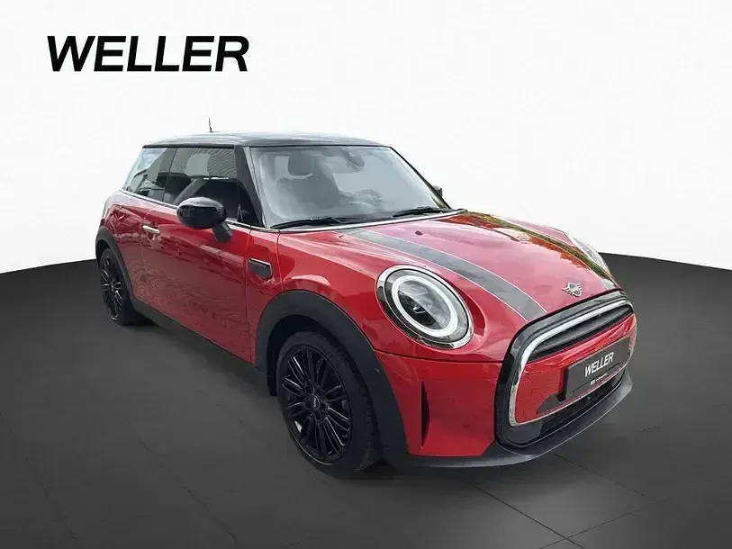 Gebraucht Mini Cooper Classic 136 PS (100 kW) 2023 Chilirot (rot) Kleinwagen