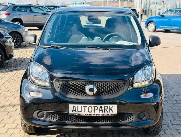 Usata Smart ForFour 90 CV (66 kW) 2018 Nero Utilitaria