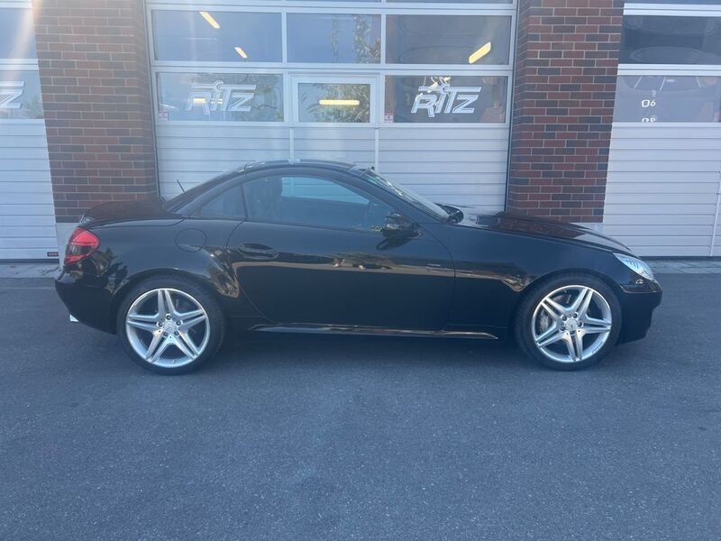 Gebraucht Mercedes SLK350 305 PS (224 kW) 2008 Schwarz Cabrio