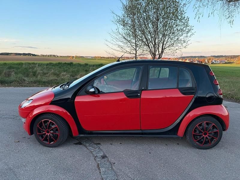 Second-hand Smart ForFour 70 CP (51 kW) 2006 Roșu Hatchback
