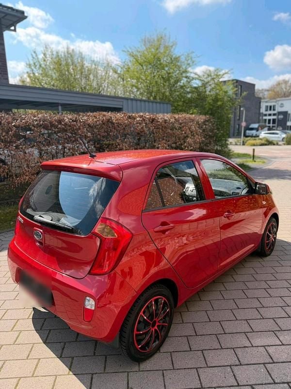 Gebraucht Kia Picanto 69 PS (50 kW) 2012 Rot Kleinwagen