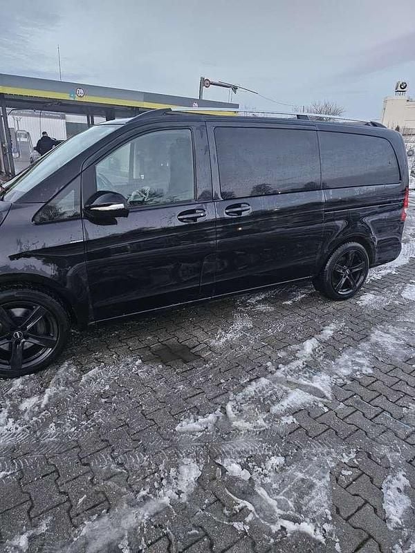 Gebraucht Mercedes V220 Exclusive 163 PS (119 kW) 2016 Van / Kleinbus