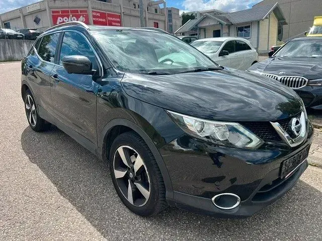 Gebraucht Nissan Qashqai 360º 116 PS (85 kW) 2015 Schwarz SUV