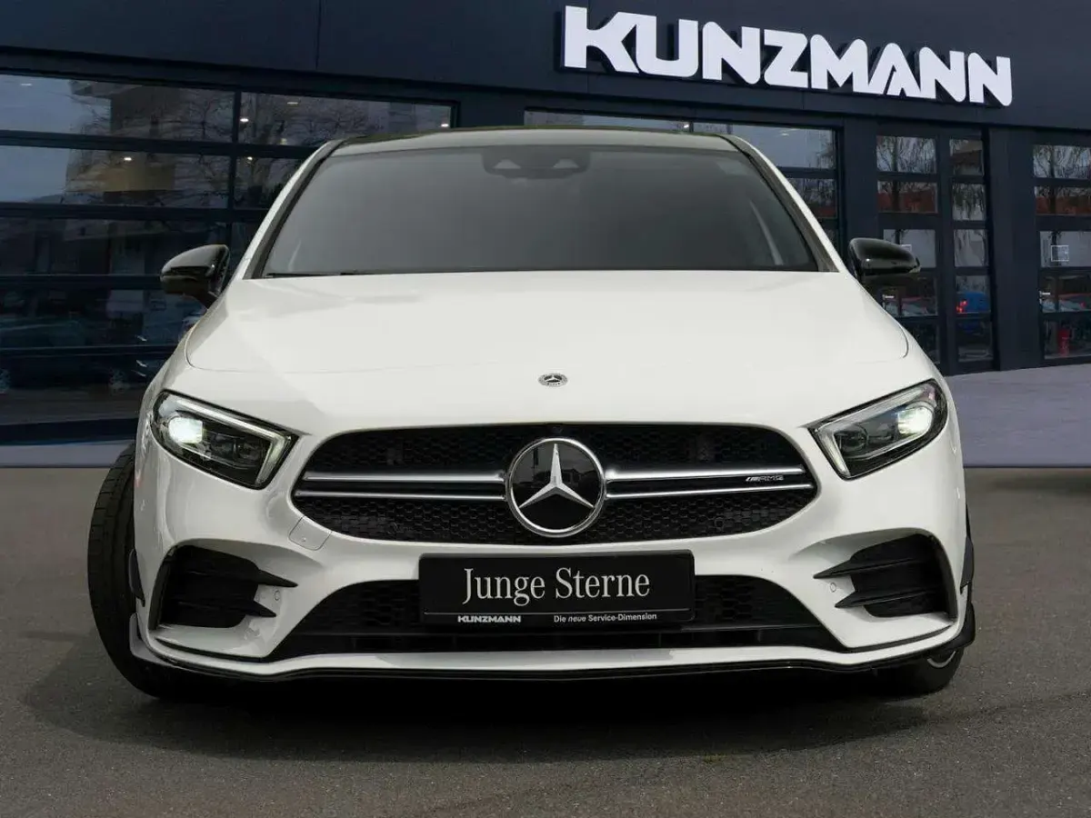 Gebraucht Mercedes A35 AMG AMG 306 PS (225 kW) 2022 Unilack polarweiß Limousine