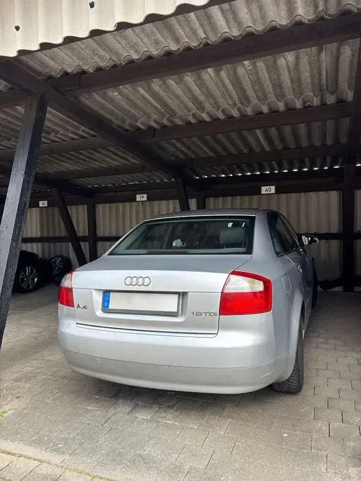 Gebraucht Audi A4 110 PS (80 kW) 2004 Limousine