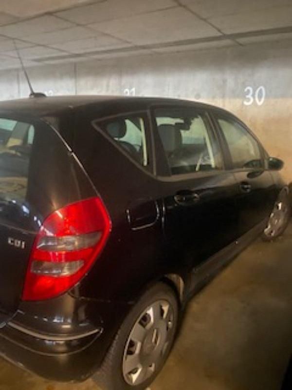 Schwarz Gebraucht 2007 Mercedes A180 Kombi | 1.900 € - Bild 1/4