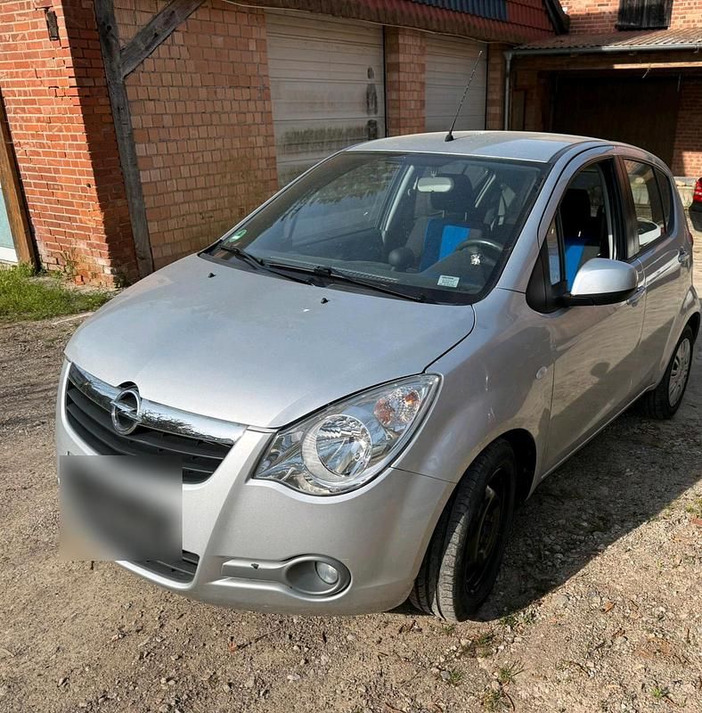 Usata Opel Agila 65 CV (47 kW) 2009 Argento Utilitaria