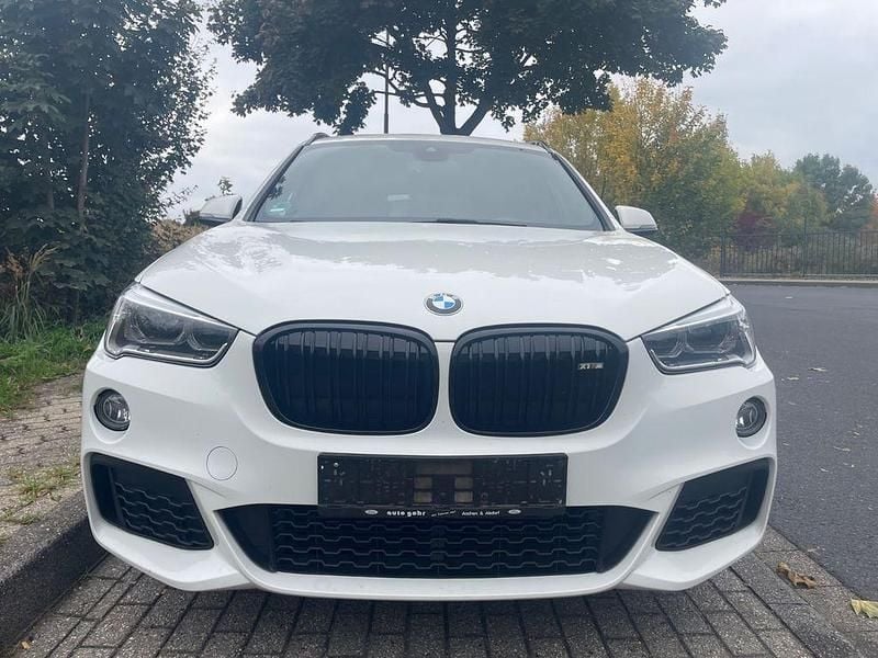 Schwarz Gebraucht 2018 BMW X1 M Sport SUV | 14.990 € (Superpreis) - Bild 1/4