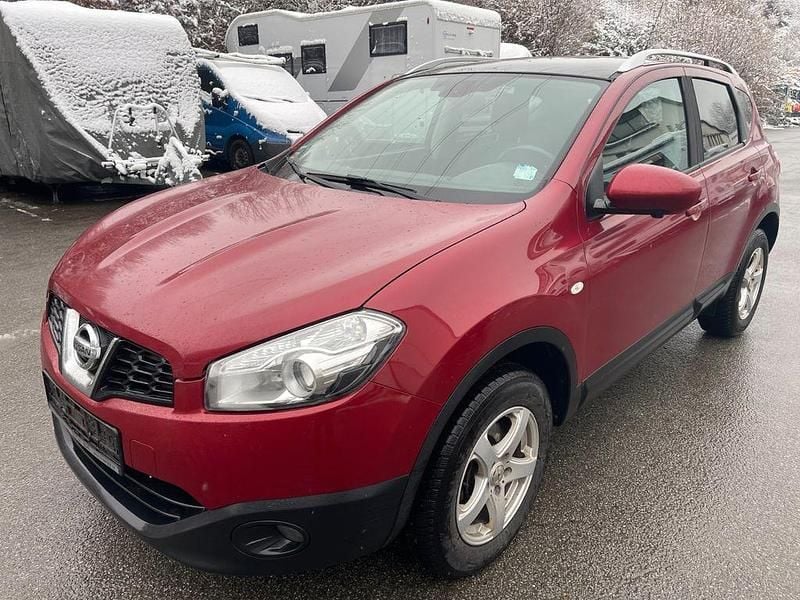 Braun Gebraucht 2012 Nissan Qashqai Tekna SUV | 3.900 € (Superpreis) - Bild 1/4
